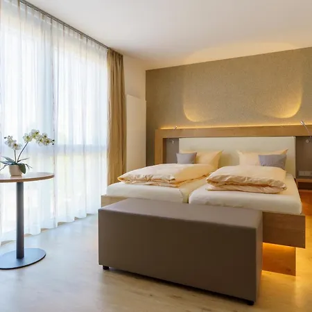 לינה וארוחת בוקר Rosenstein