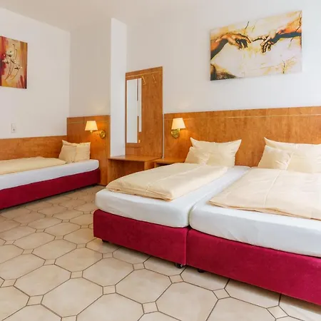 Rosenstein Bed and breakfast 3*