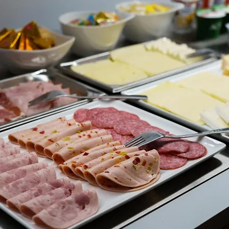 Rosenstein Couette-café 3*