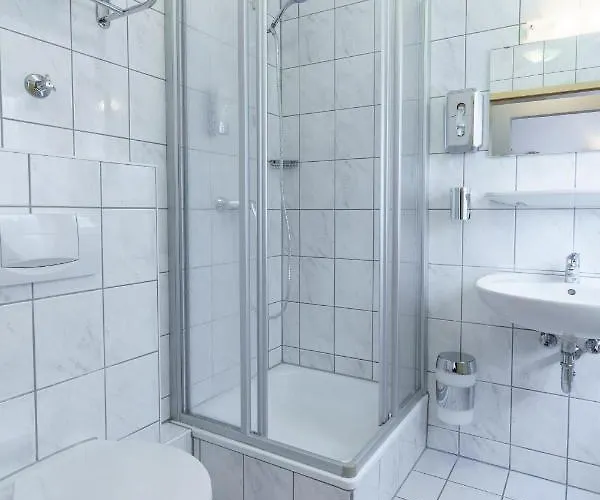 ベッド・アンド・ブレックファスト Rosenstein Heubach (Baden-Wurttemberg)